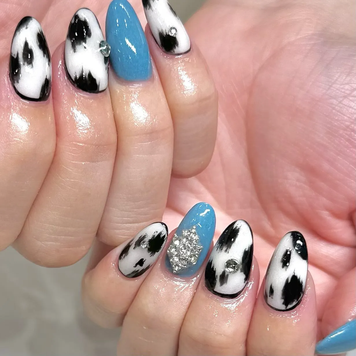 ☆アニマル牛柄ネイル☆