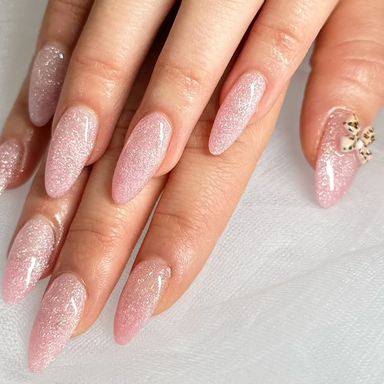 お客様ネイルのご紹介です♪