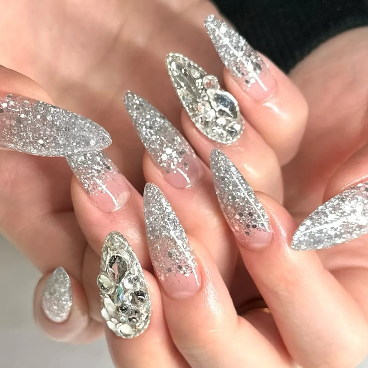 お客様ネイルのご紹介です☆