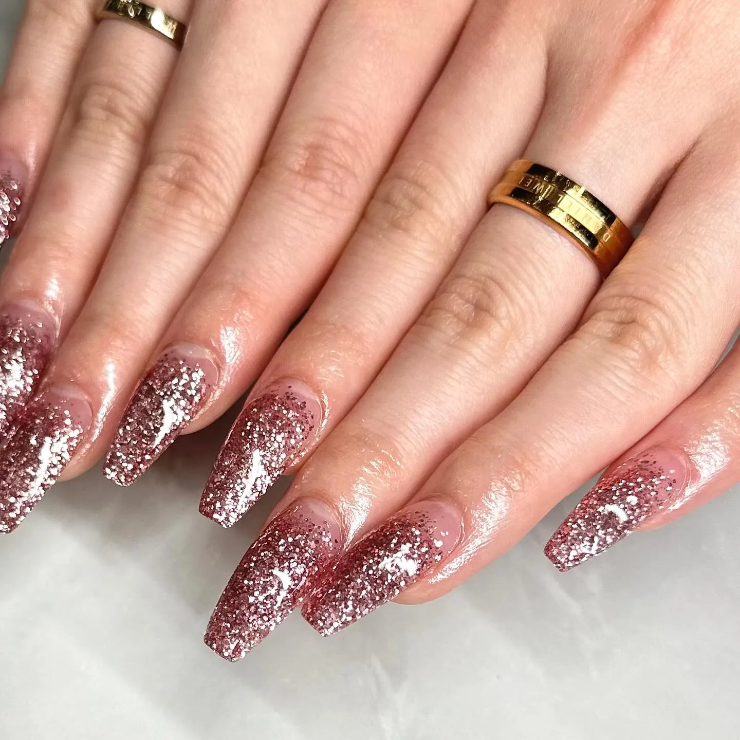 お客様ネイルのご紹介です♪