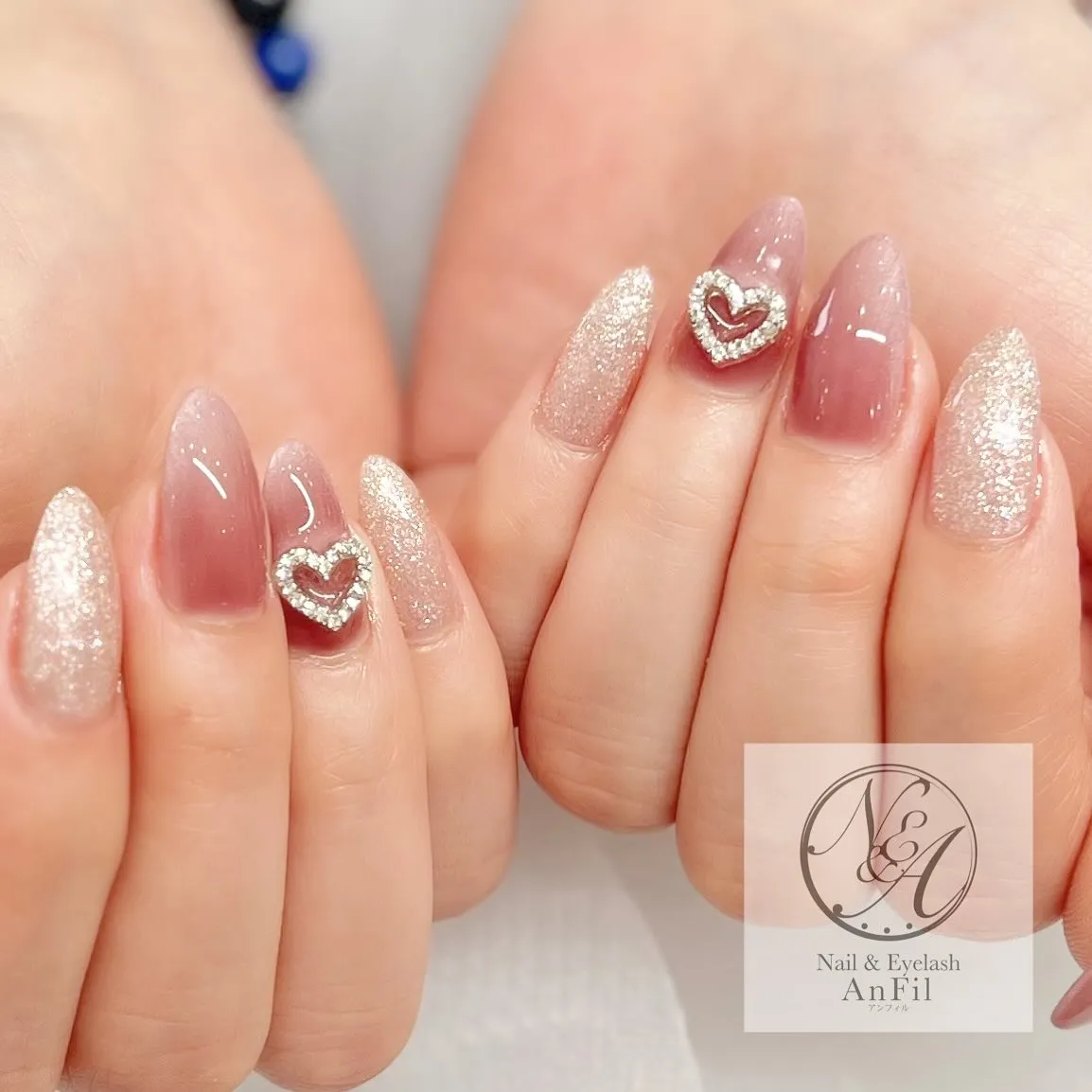 お客様ネイルのご紹介です♪